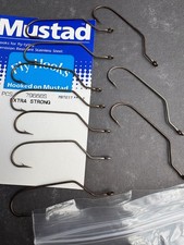 Mustad 79666 Keel Fly Tying Hooks - Size 2