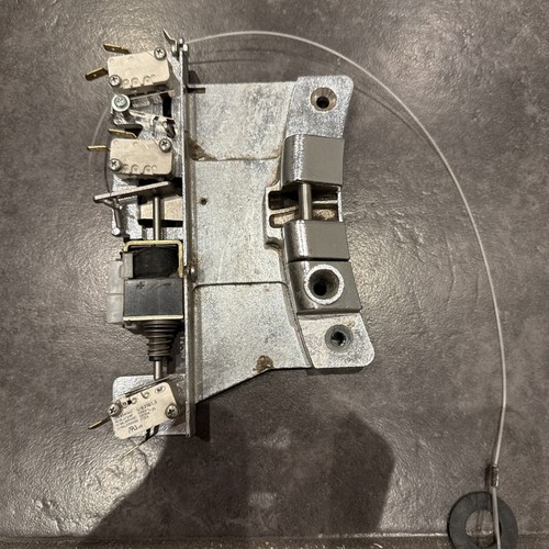Jla ipso door - door, lock