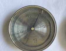 Pocket compass, Antique or