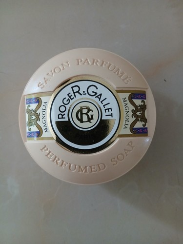 New roger gallet perfumed - new, &gallet