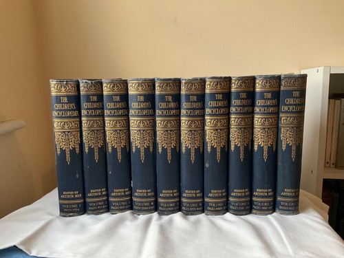 The children encyclopaedia - the,