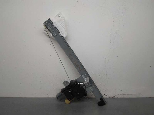 0130822735 rear right window - rear,