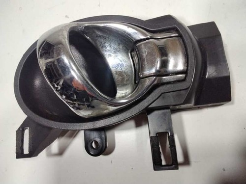 Interior right rear handle - right, /