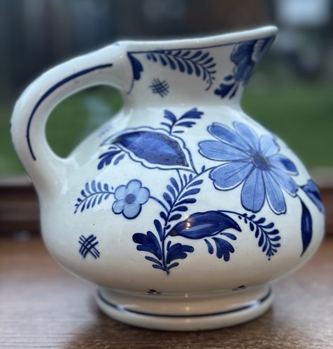 Vintage dutch delft - dutch, style