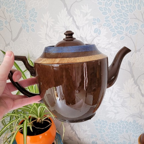 Vintage brown betty art - ​vintage,