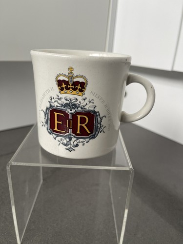 Queen elizabeth ii 1977 - h.m.,