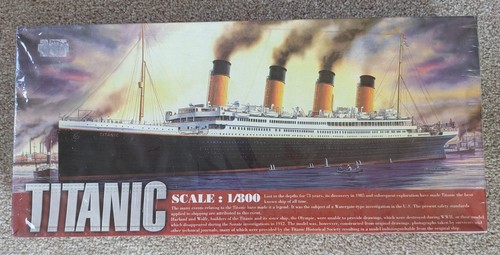1998 minicraft model - minicraft, white