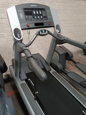 Life Fitness 95Ti Commercial Treadmill 