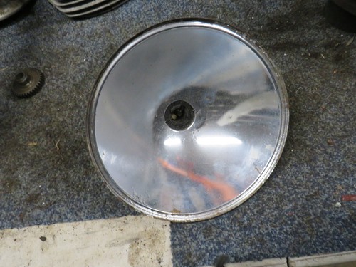 Lucas reflector and bulb - 8",