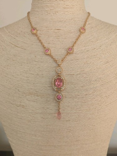 Gold tone costume jewellery - tone,