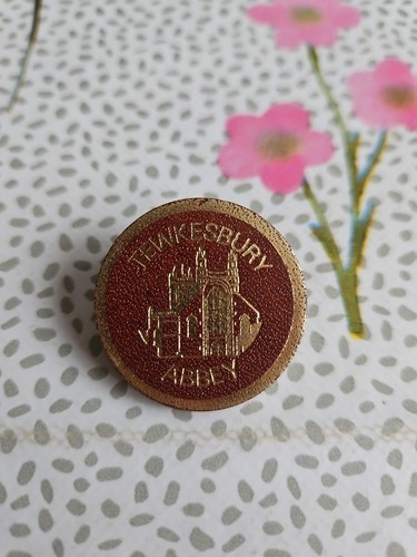 Tewkesbury abbey vintage badge - abbey,