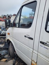 MERCEDES SPRINTER MINIBUS 2004