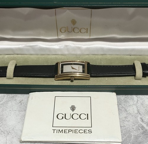 Vintage gucci 2600m quartz - vintage,