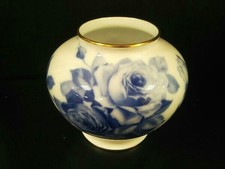 Okura Blue Rose Ceramic Garden