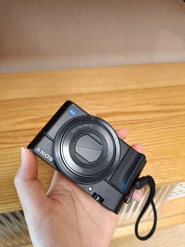 Sony rx100 compact - i,