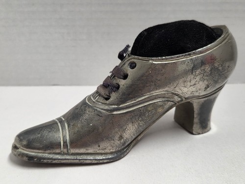 Pin cushion heeled - , shoe