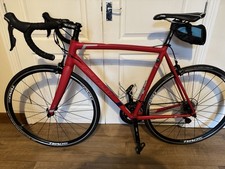 Fuji Roubaix One.3 Road Bike with clip in pedals and size 10 shoes  