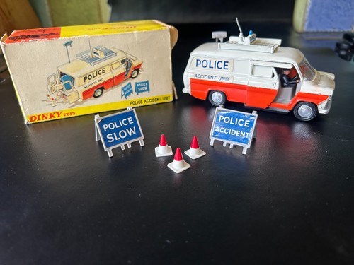 Dinky toys 287 - dinky,