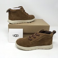 NIB Youth UGG Kids Canoe Suede