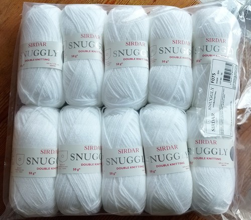 Sirdar snuggly white - snuggly,