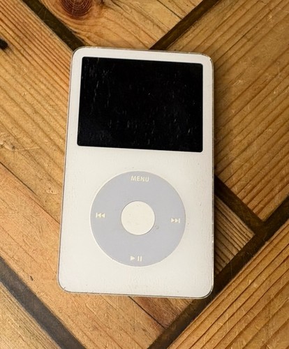 Apple ipod classic white 5th - classic,