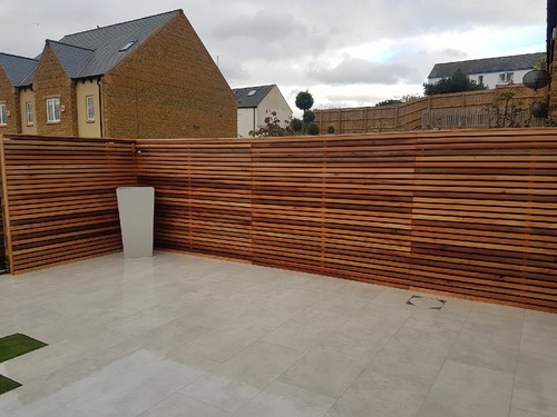 Canadian western red cedar - red,