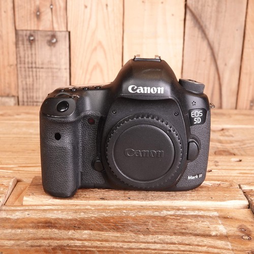 Used canon eos mark - used,