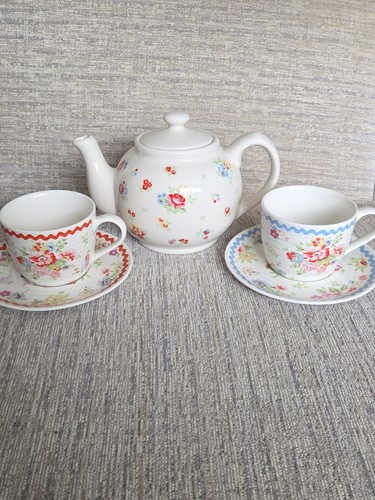 Cath kidston queens teapot and - kidston,