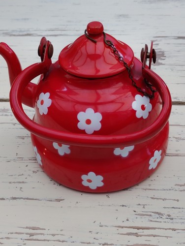Red enamel kettle - 1l, kettle,
