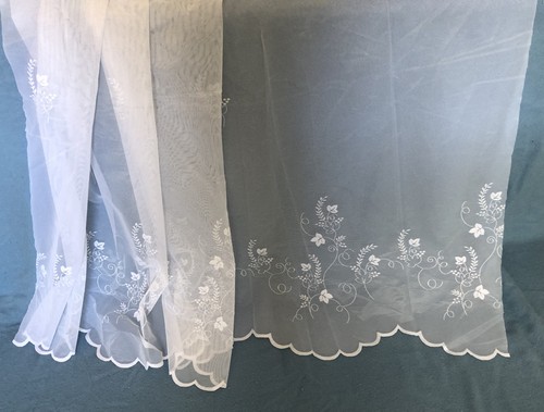 Vintage white floral net - white,