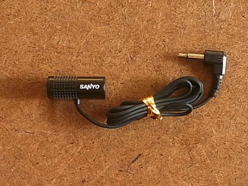 Sanyo pin mic with clip - sanyo,