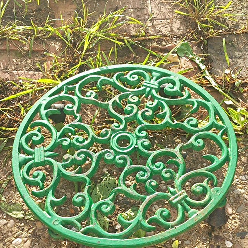 Green painted metal - painted,