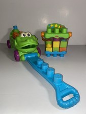Fisher-Price Stack 'n Surprise