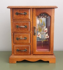 Vintage MELE Wooden Jewellery