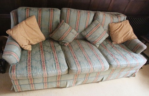 Three piece suite - suite, settees