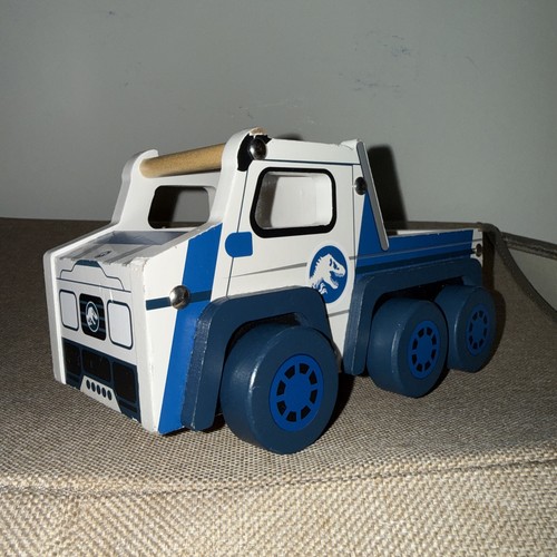 Jurassic world wooden explorer - wooden,