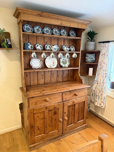 Victorian pine dresser