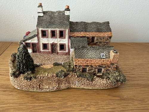 Lilliput lane yew tree - lilliput,