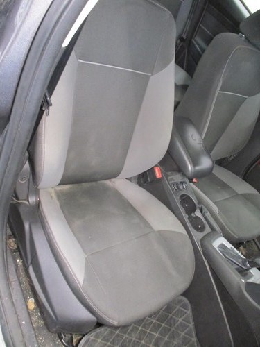 Passenger front seat - front,