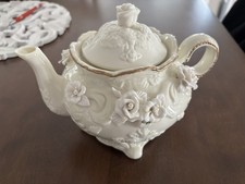 Vintage Floral Teapot White