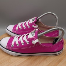 Converse Shoes Womens 6 Chuck