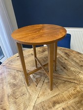 Poul Hundevad Round Folding