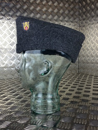 Genuine danish army wool - army, flat