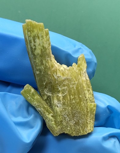 23g pyromorphite specimen - pyromorphite,
