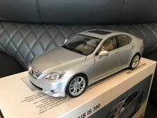 AUTOART 1/18 LEXUS IS 350  SILVER 2006 LHD TUNGSTEN PEARL 78813