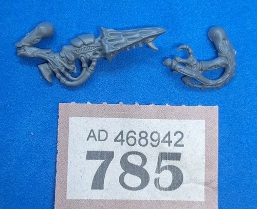 Warhammer 40k tyranid warriors - warhammer,
