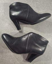 M & S  Black Footglove Wider