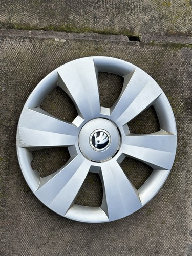 Skoda fabia wheel trim x - skoda,