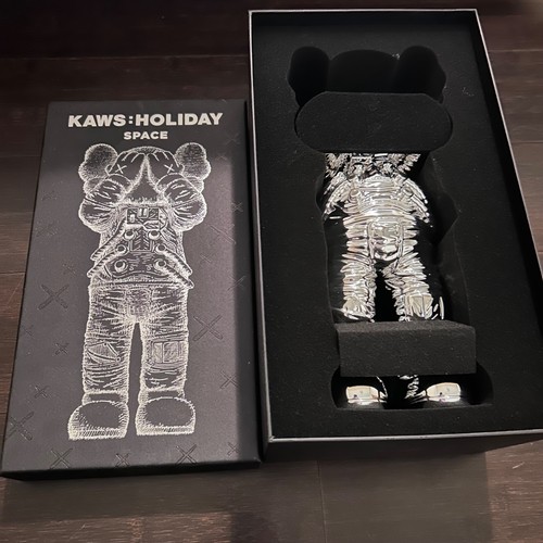 Kaws holiday space silver - space,