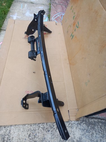 Front bumper support - front,